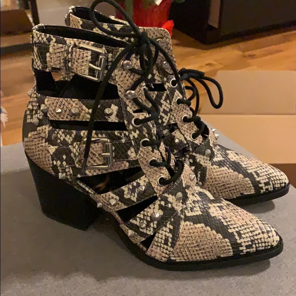 Snake print studded Block heels